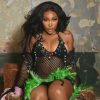 SZA’s ‘SOS’ Returns to No. 1 on Billboard 200 After Deluxe ‘LANA’ Edition Release