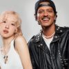 ROSÉ & Bruno Mars’ ‘APT.’ Breaks Record With 15th Week at No. 1 on Billboard Global Excl. U.S. Chart